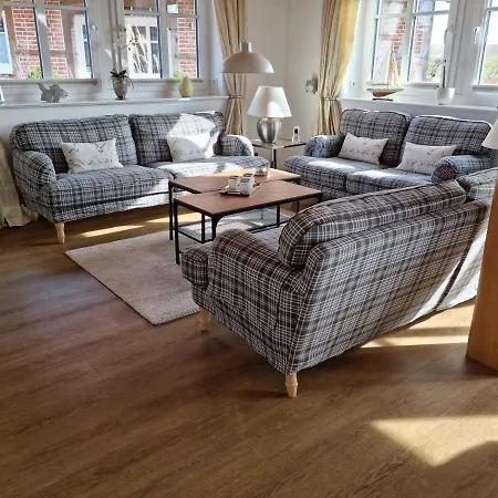 Ostsee-wellnesslandhaus Mit Sauna, Jacuzzi, Innenwhirlpool *